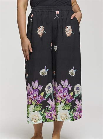 Gozzip - Millie Bukser, Sort med blomster 